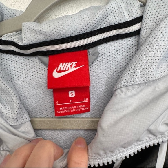 Nike Sportswear GXl Windrunner Full Zip Jacket Big Swoosh 902351-012 Size Small - Picture 2 of 11